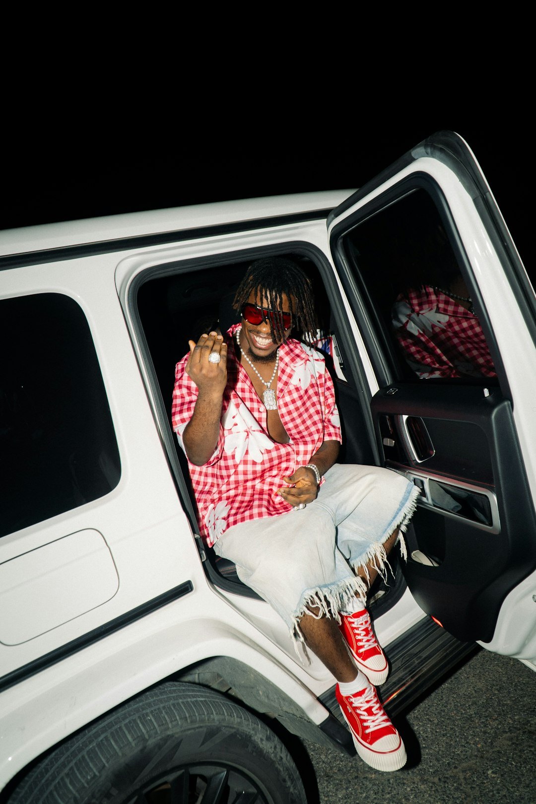 celebrity lifestyle luxury car